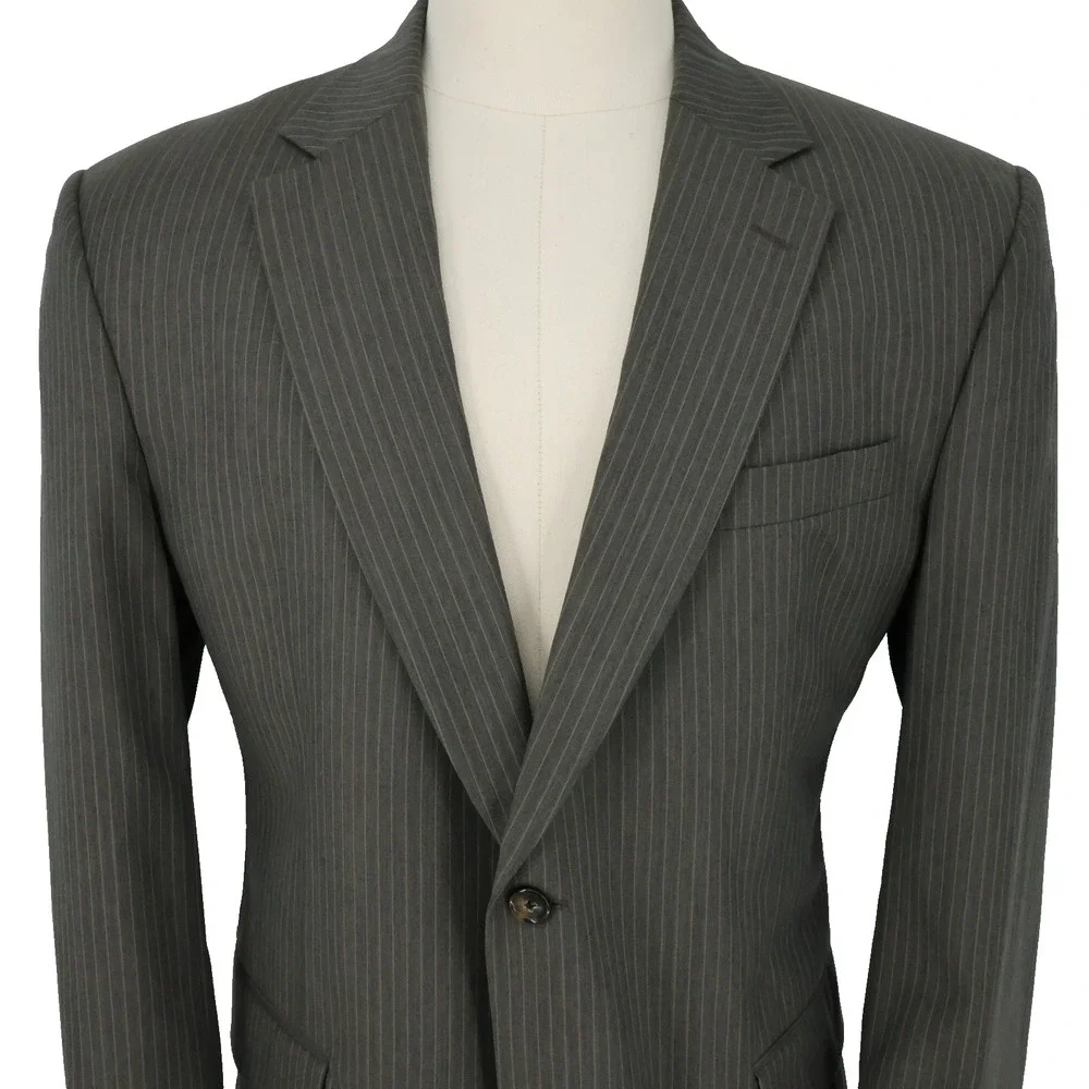 Jos A Bank Suit Mens 43R Gray Pinstripe Wool Pleated Cuffed Pants Single Vent